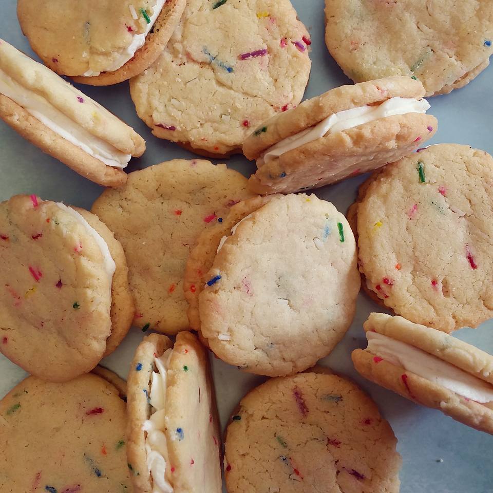 Can things get more fun than a Funfetti cookie sandwich? We think not!